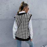 Bridgett Checkered Knit Vest - St Vesti | Blazers & Cardigans