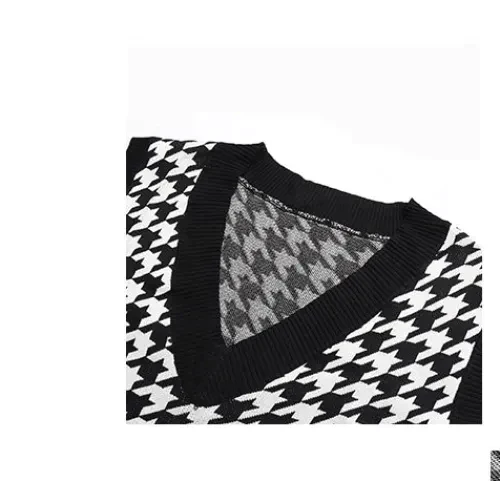 Bridgett Checkered Knit Vest - St Vesti | Blazers & Cardigans